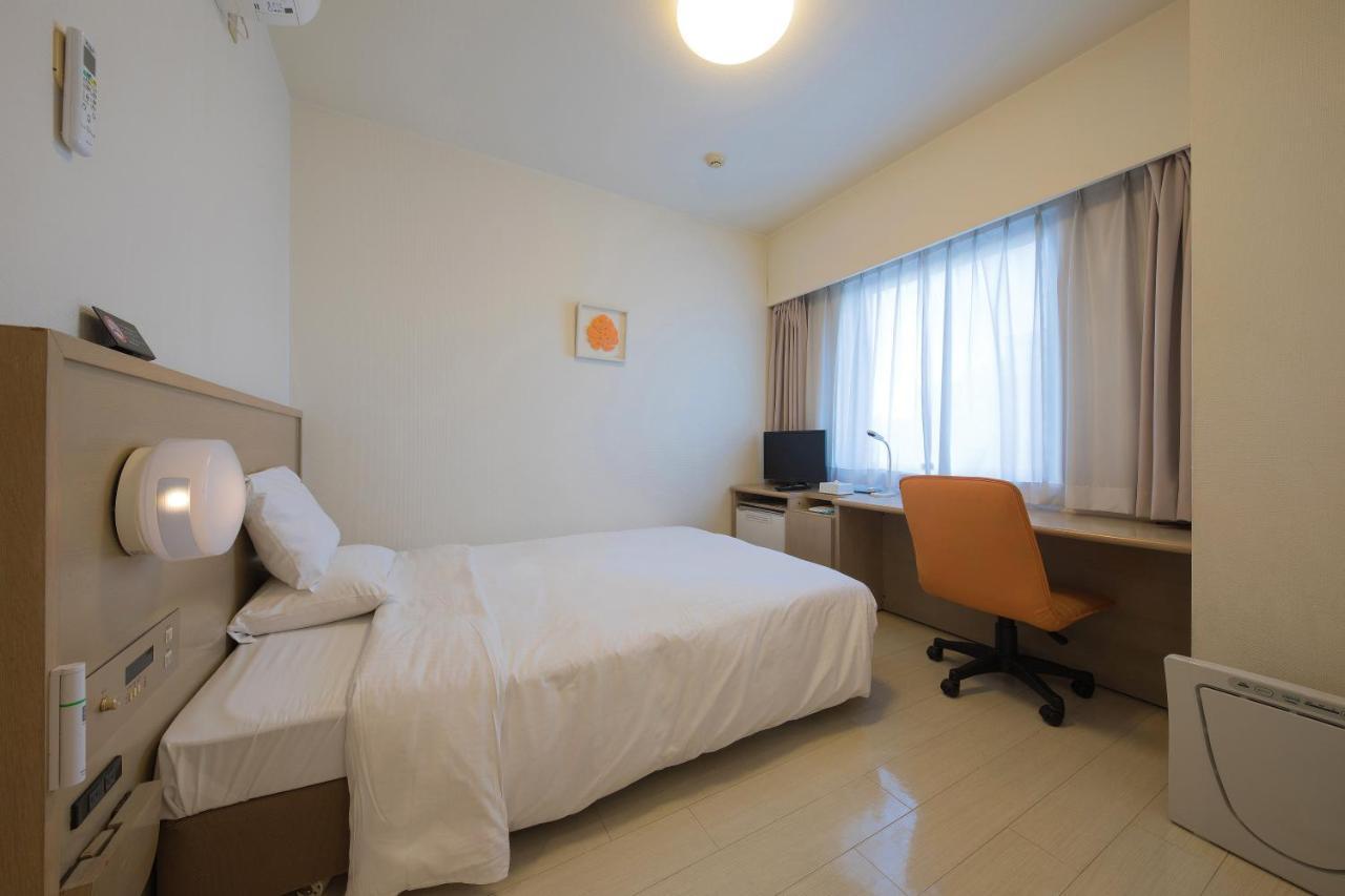 Smile Hotel Okinawa Naha Buitenkant foto
