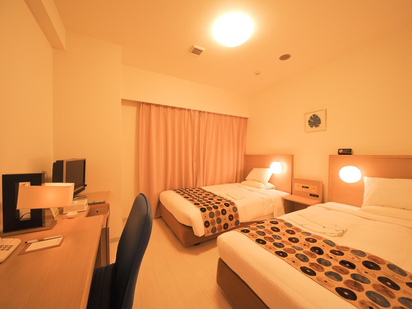 Smile Hotel Okinawa Naha Buitenkant foto